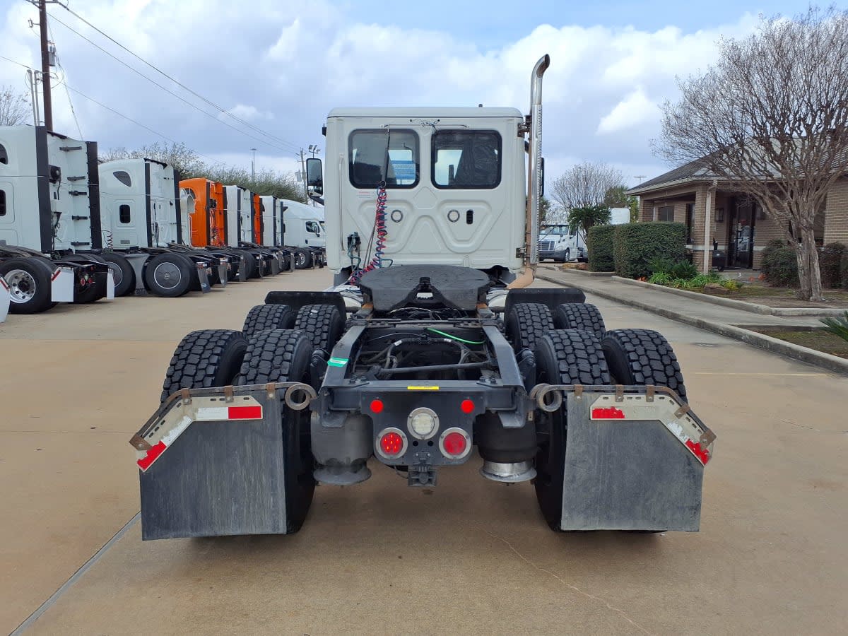 2020 Freightliner/Mercedes NEW CASCADIA 116 284268