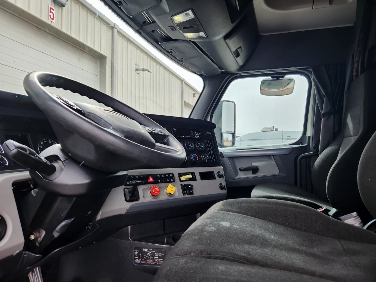 2020 Freightliner/Mercedes NEW CASCADIA PX12664 284392