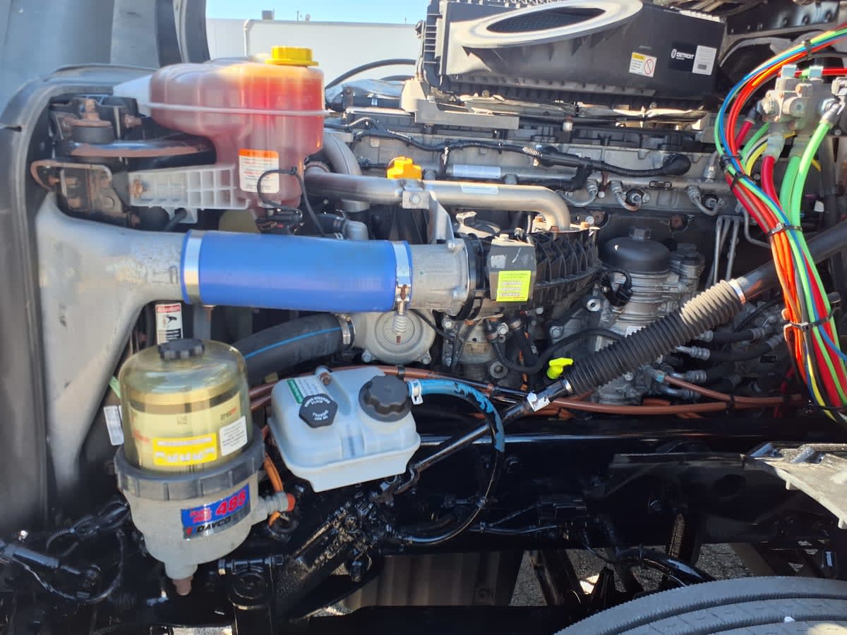 2020 Freightliner - image 9