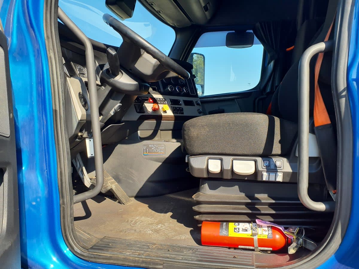 2020 Freightliner/Mercedes NEW CASCADIA PX12664 284428