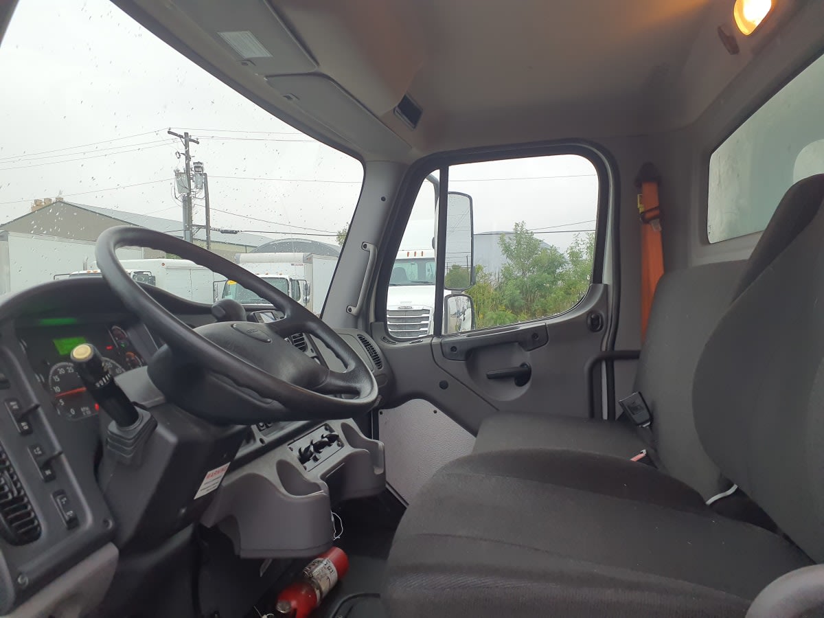 2021 Freightliner/Mercedes M2 106 286278