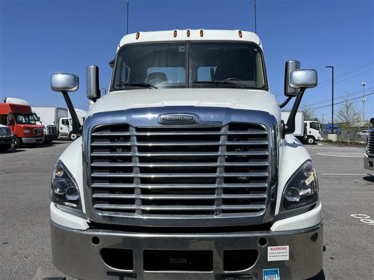 2020 Freightliner - image 2