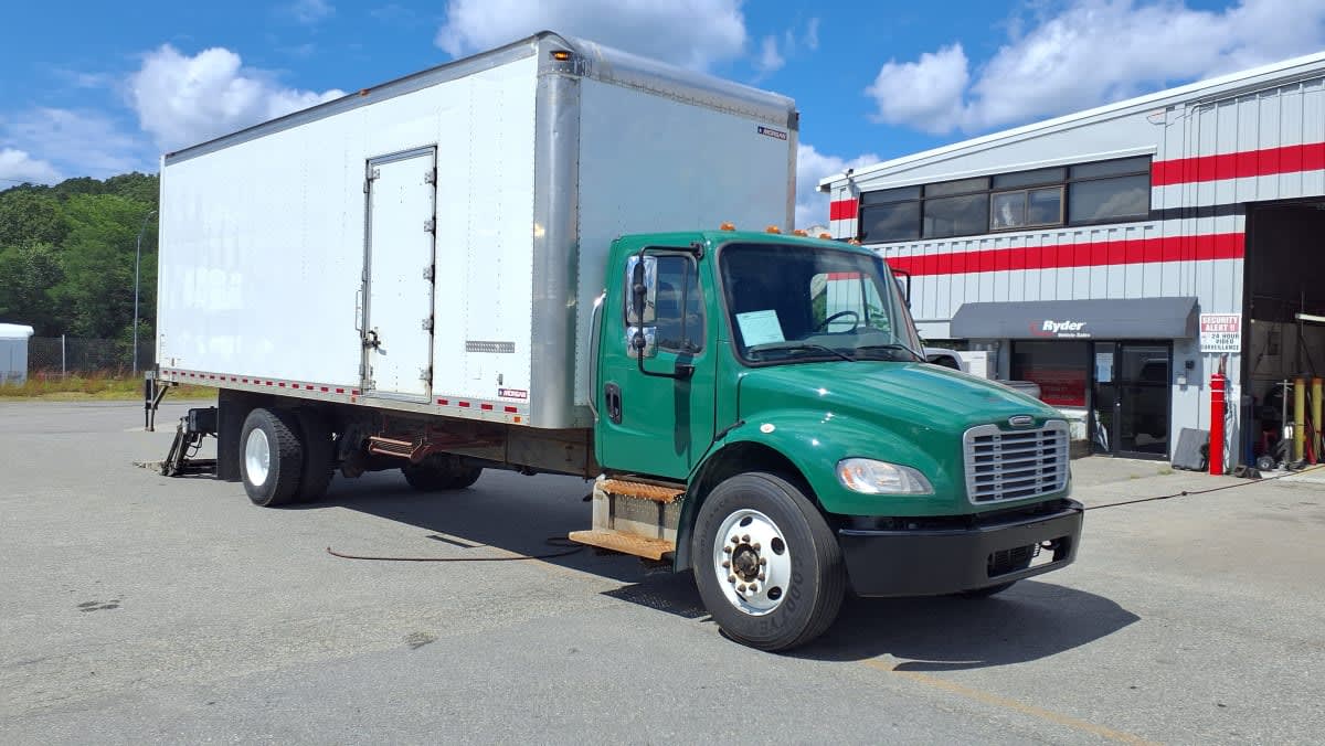 2021 Freightliner M2 106 in Salisbury, MA — photo 3