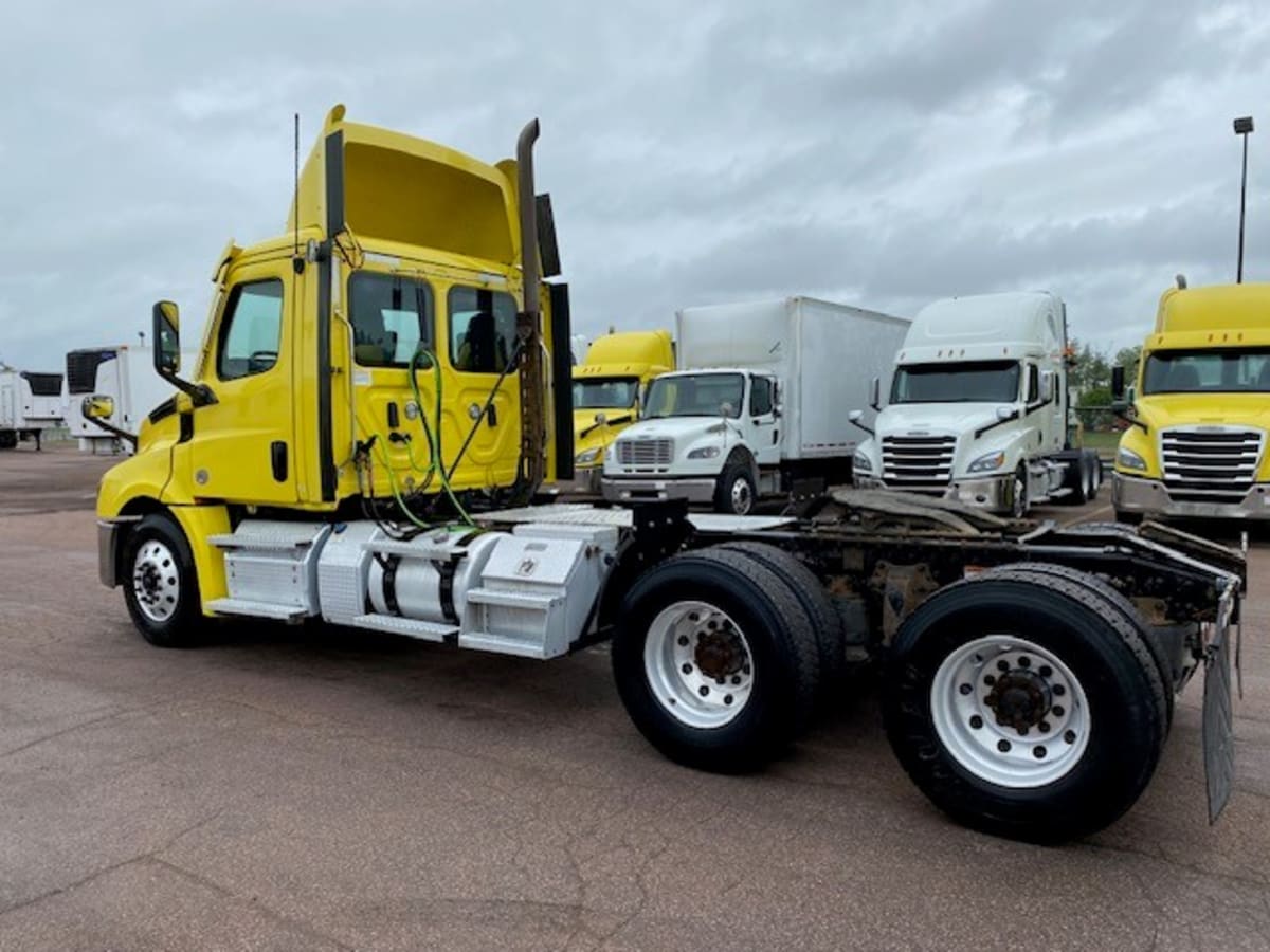 2021 Freightliner/Mercedes NEW CASCADIA PX12664 287172