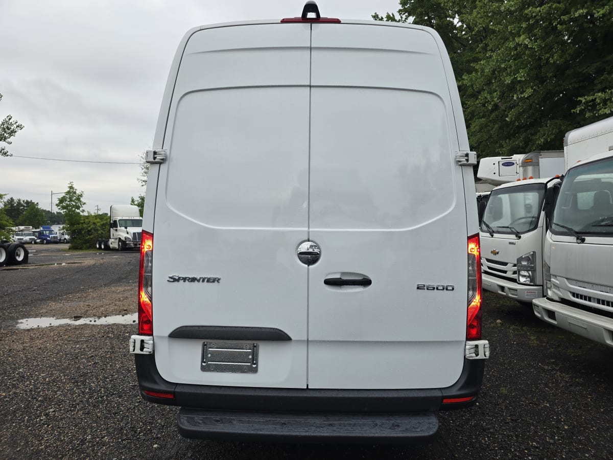 2019 Mercedes-Benz 2500 289305