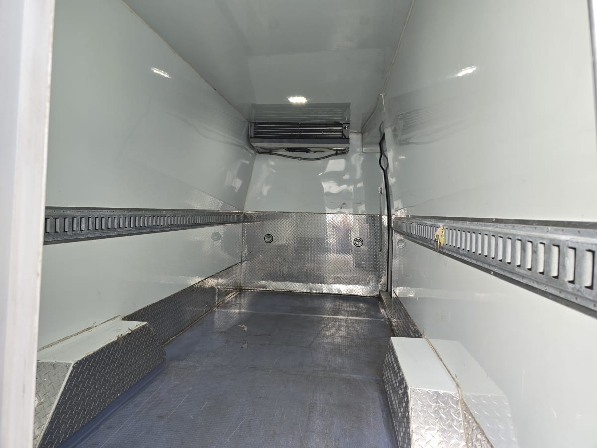 2019 Mercedes-Benz 2500 289305