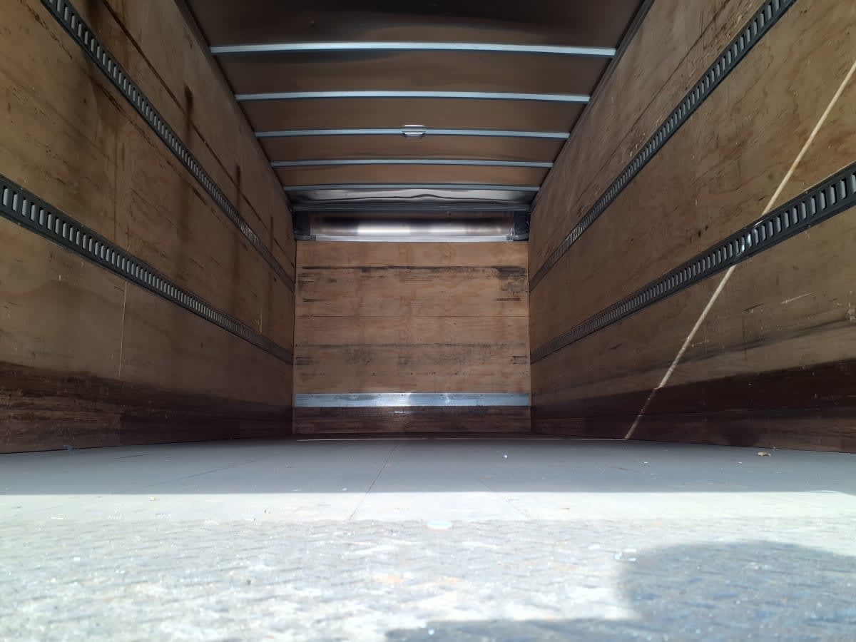 2020 Freightliner/Mercedes M2 106 289352