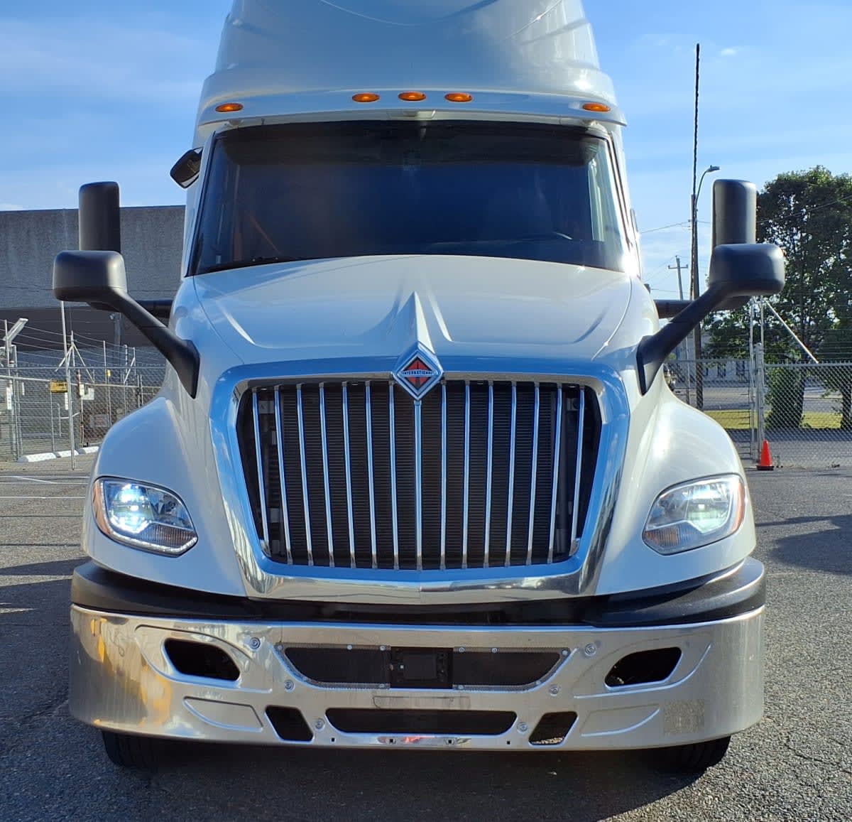 2020 Navistar International LT625 SLPR CAB 289955