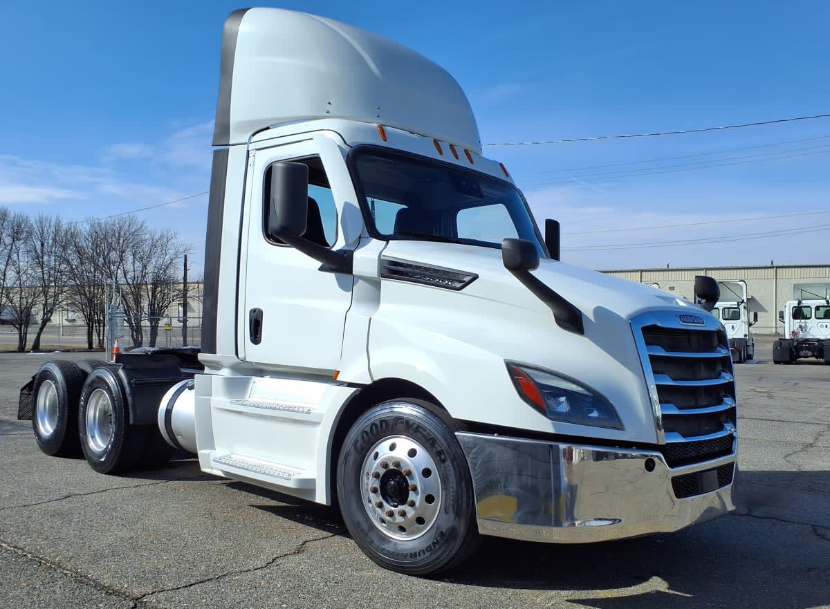 2020 Freightliner/Mercedes NEW CASCADIA PX12664 290167