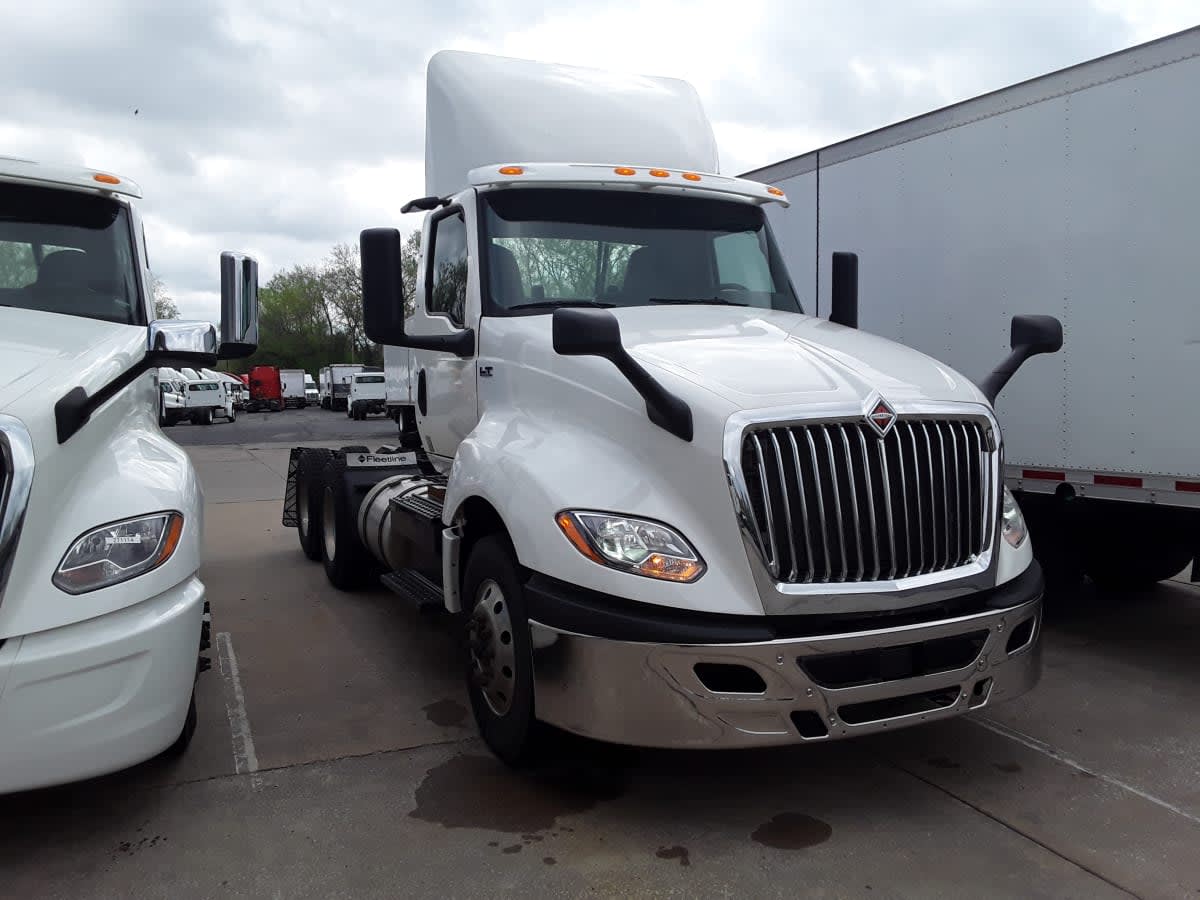 2020 Navistar International LT625 DAYCAB T/A 290279