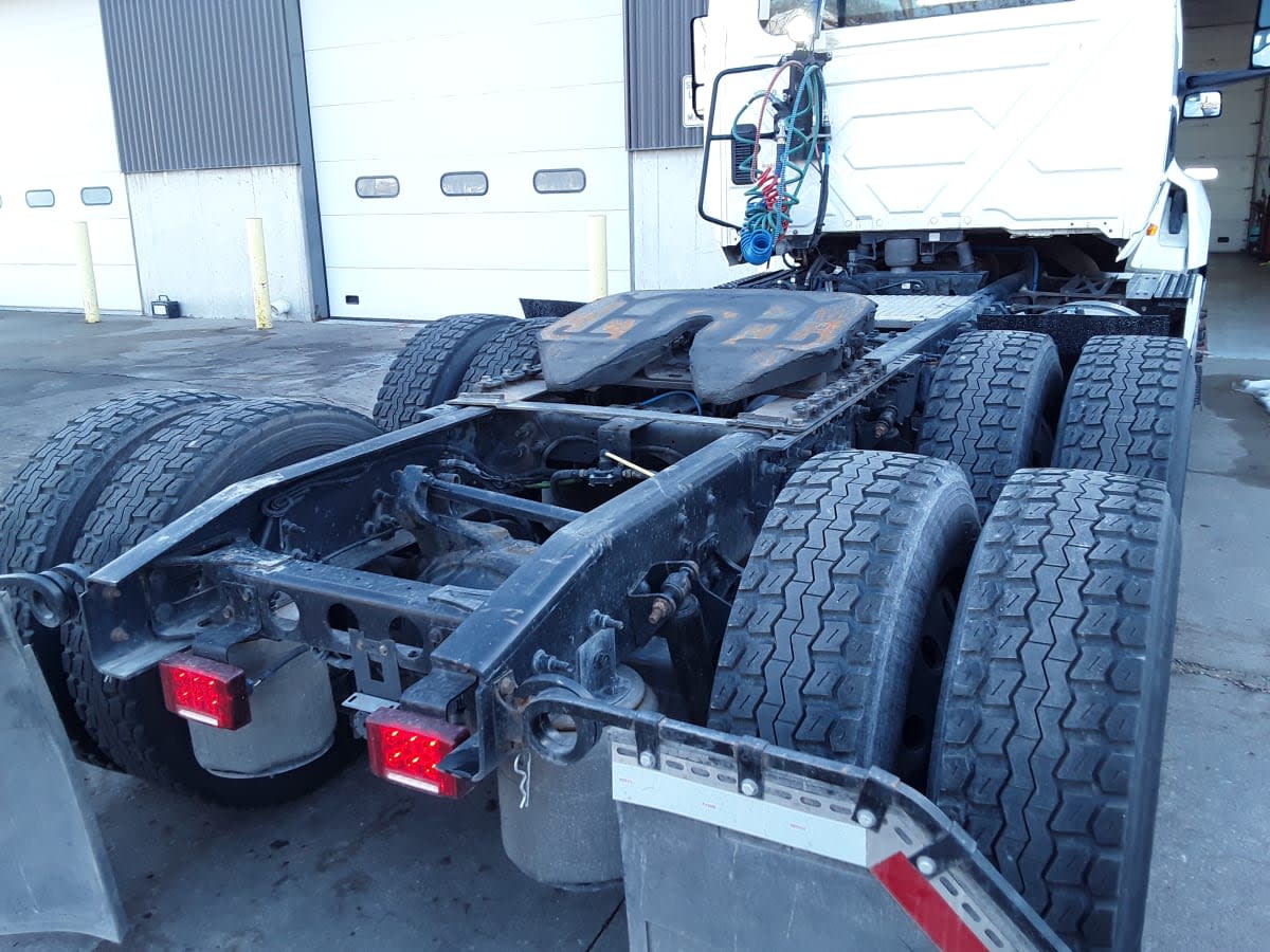 2020 Navistar International LT625 DAYCAB T/A 290280