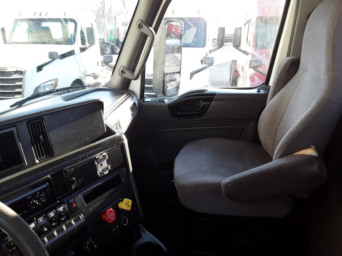 2020 Navistar International LT625 DAYCAB T/A 290281