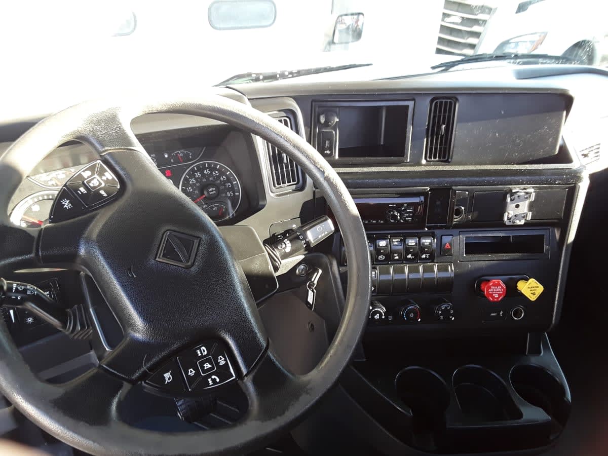 2020 Navistar International LT625 DAYCAB T/A 290281