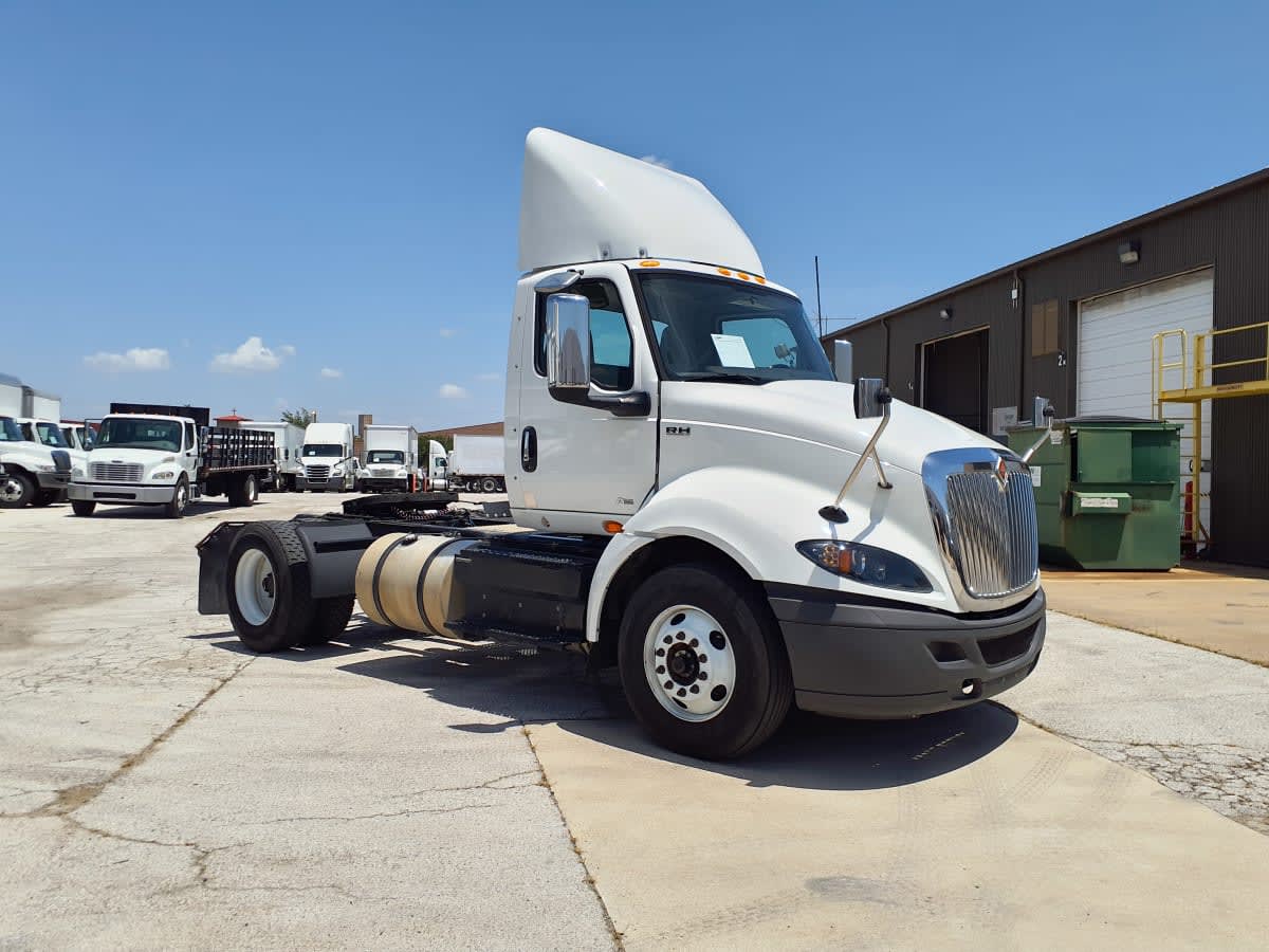 2020 International - image 3