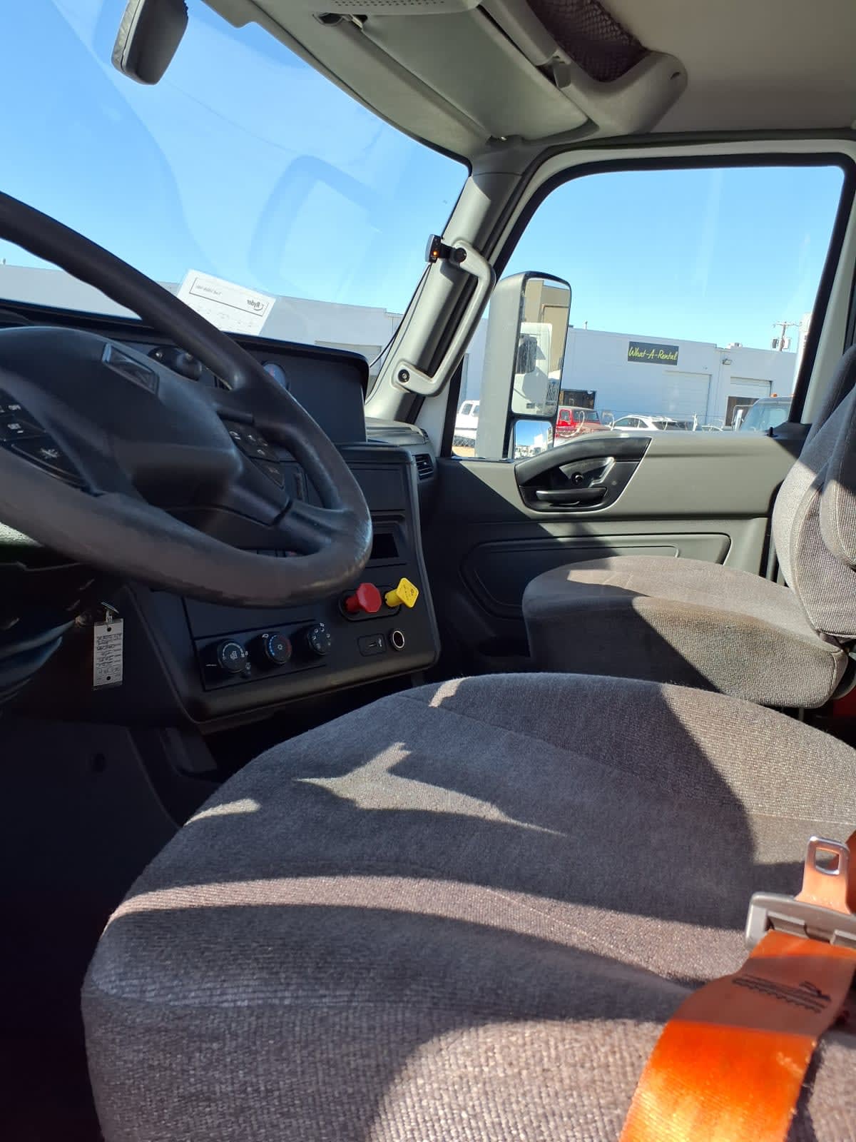 2020 Navistar International RH613 DAYCAB T/A 290340