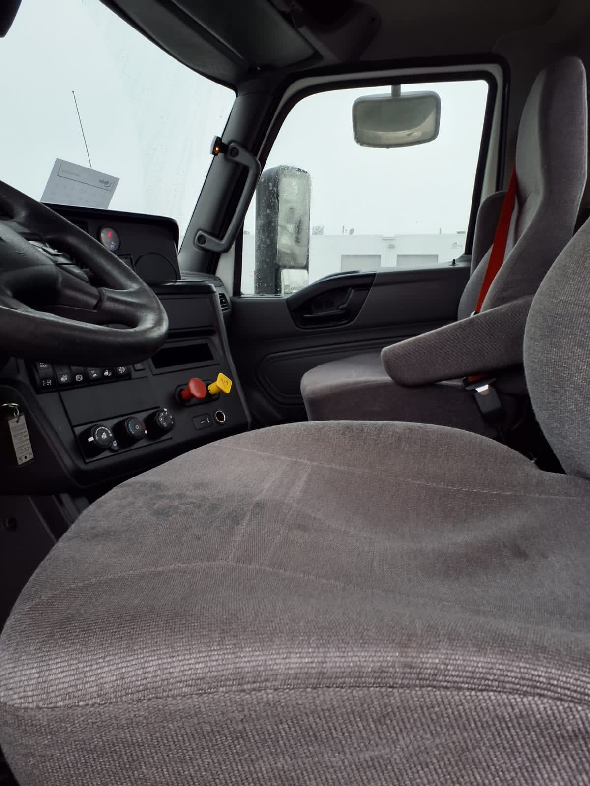 2020 Navistar International RH613 DAYCAB T/A 290347