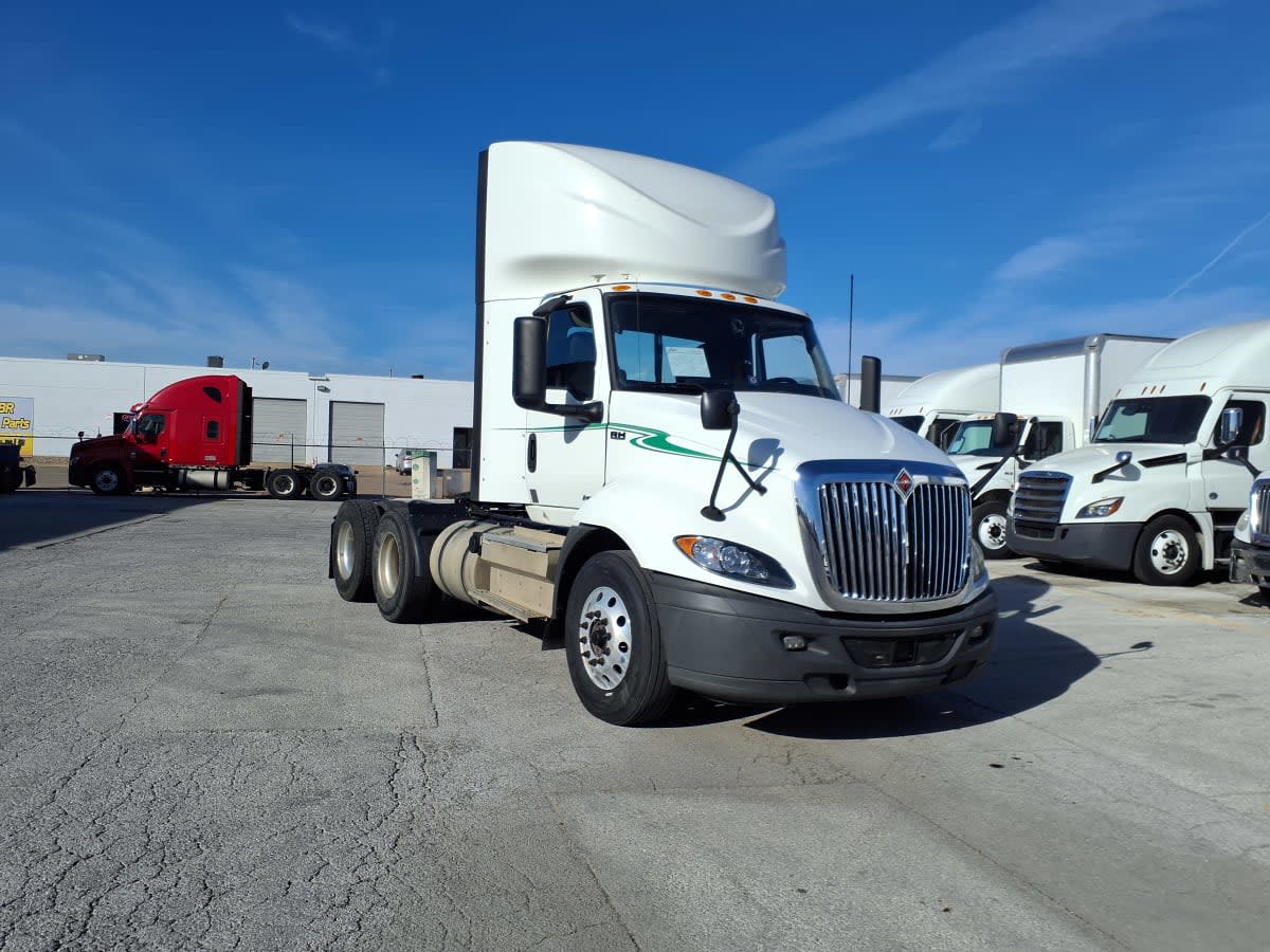 2020 Navistar International RH613 DAYCAB T/A 290354