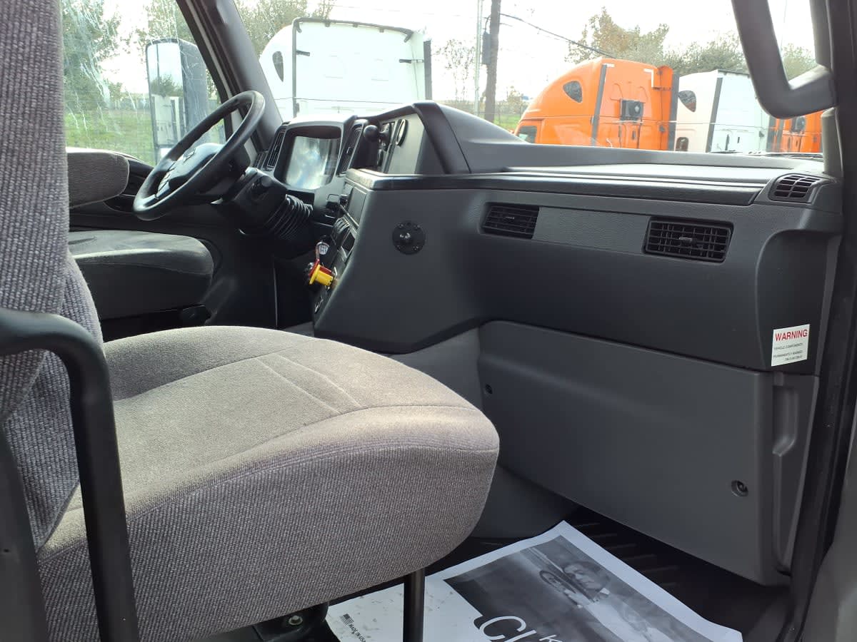 2020 International - image 10