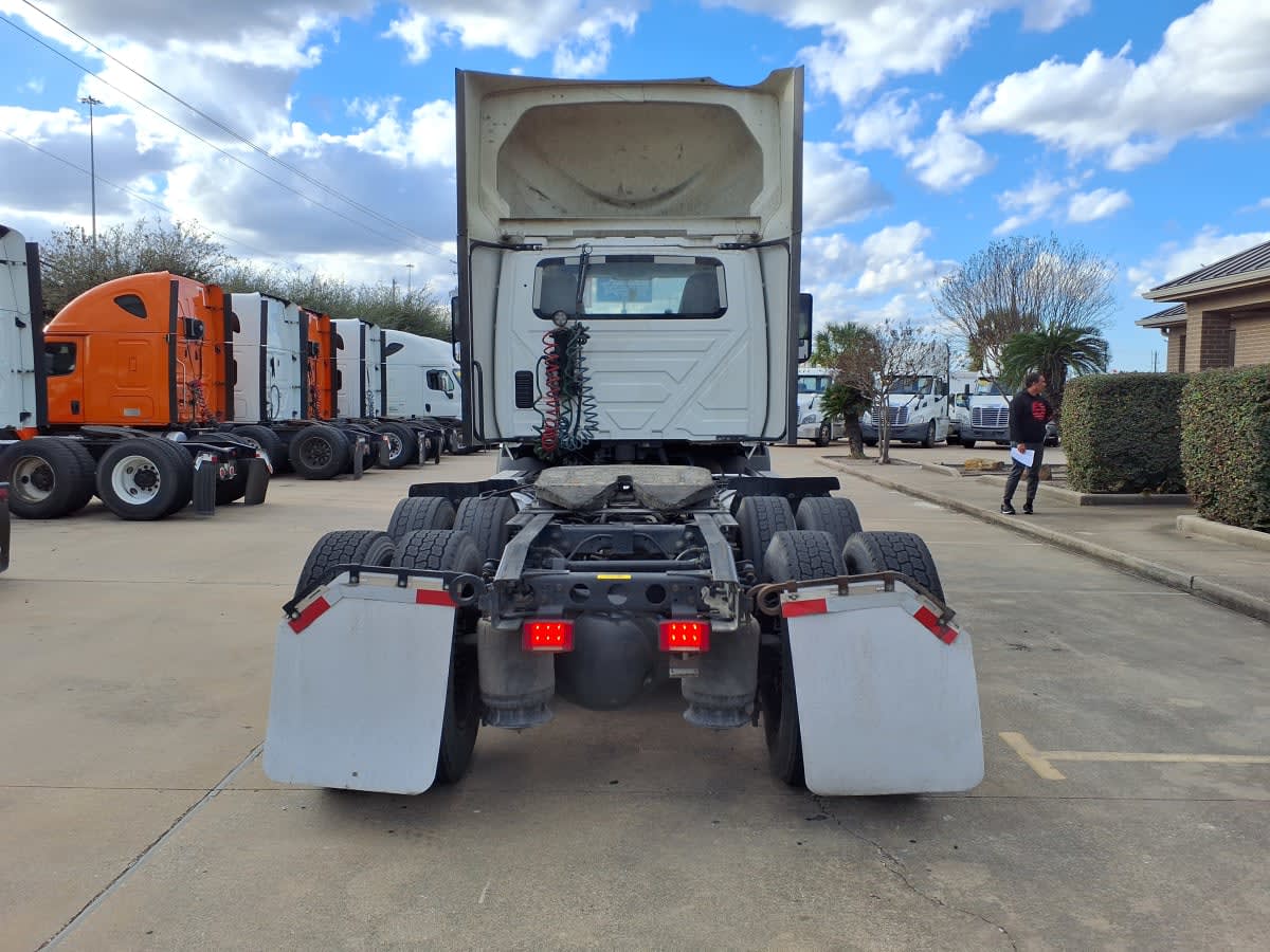 2020 International - image 5