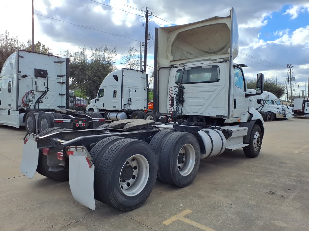 2020 International - image 4