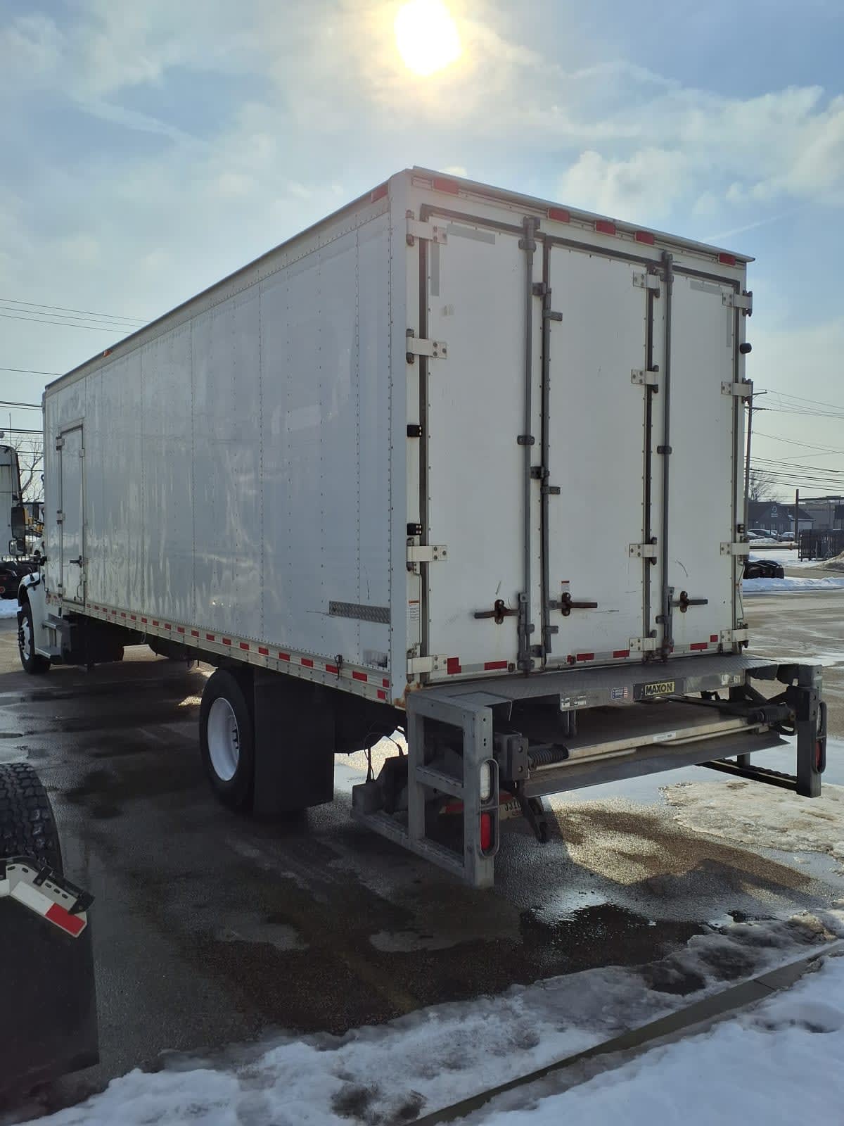 2020 Freightliner/Mercedes M2 106 290402