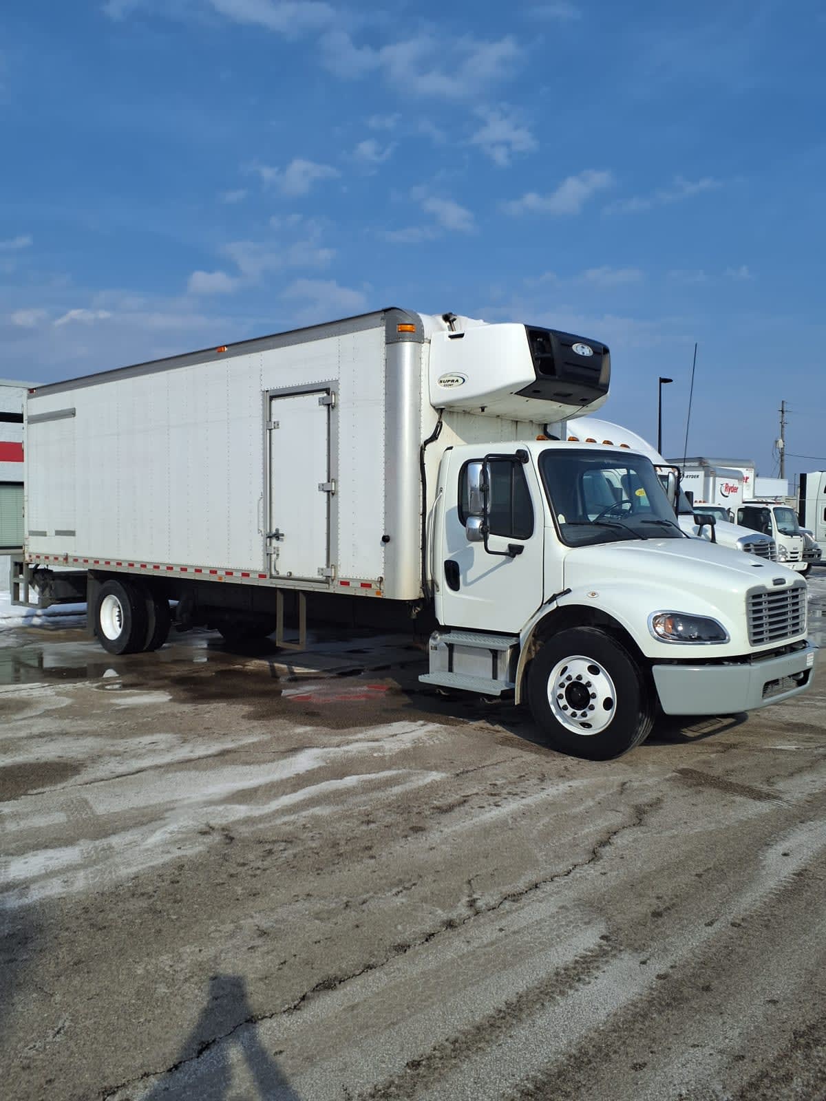 2020 Freightliner/Mercedes M2 106 290402