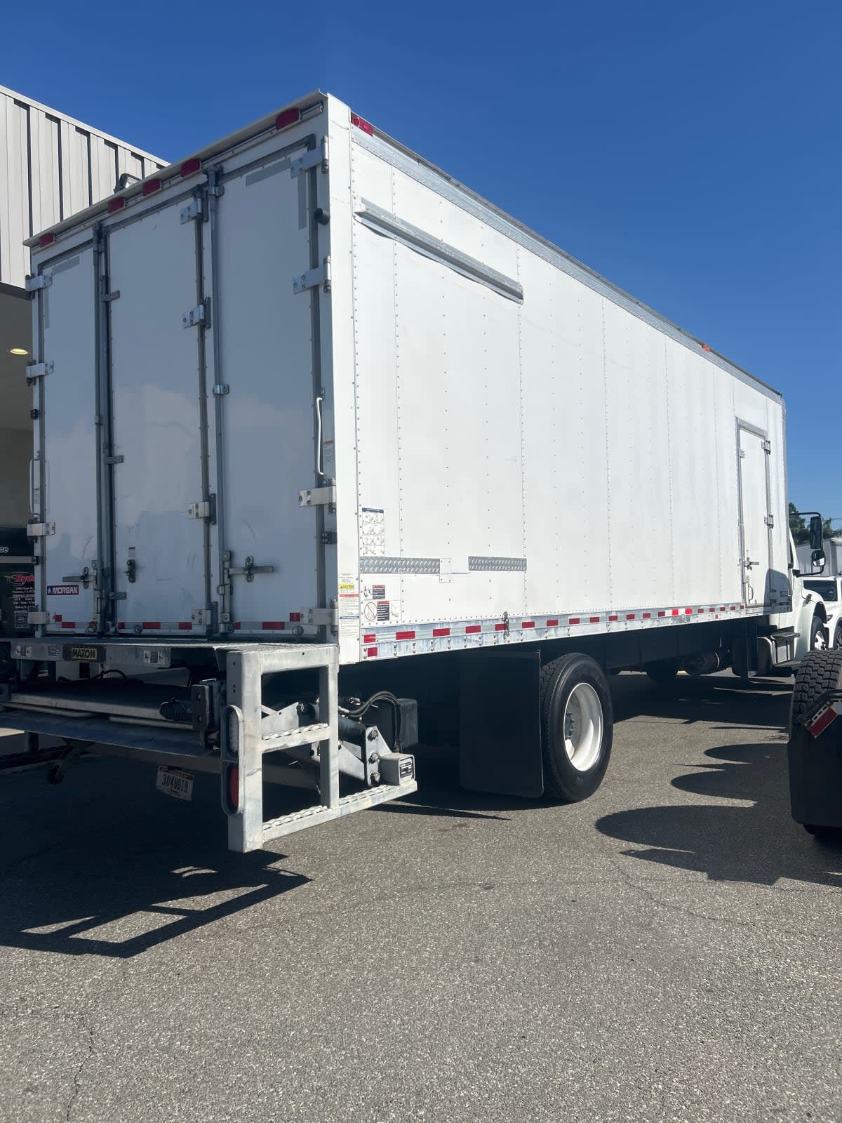2020 Freightliner M2 106 in Pomona, CA — photo 4