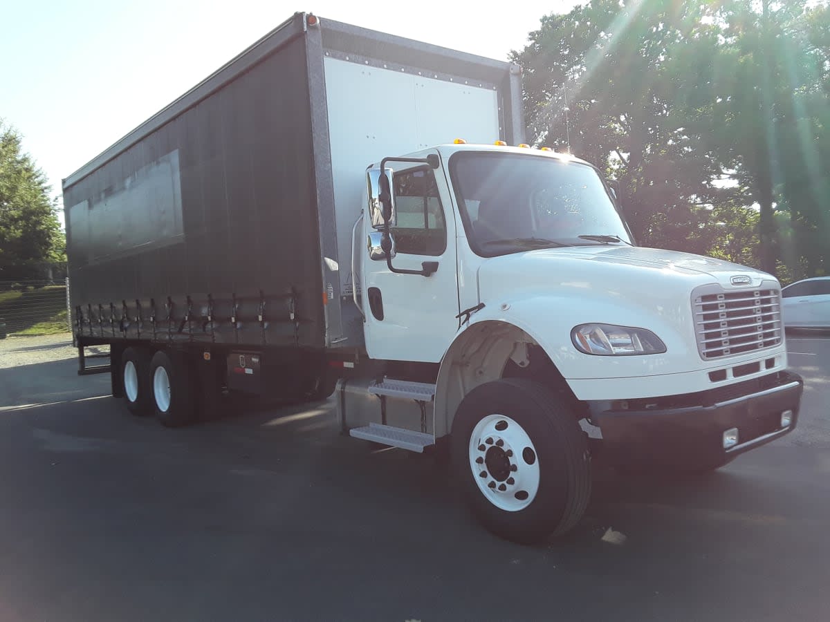 2020 Freightliner M2 106 in Charlotte, NC — photo 3