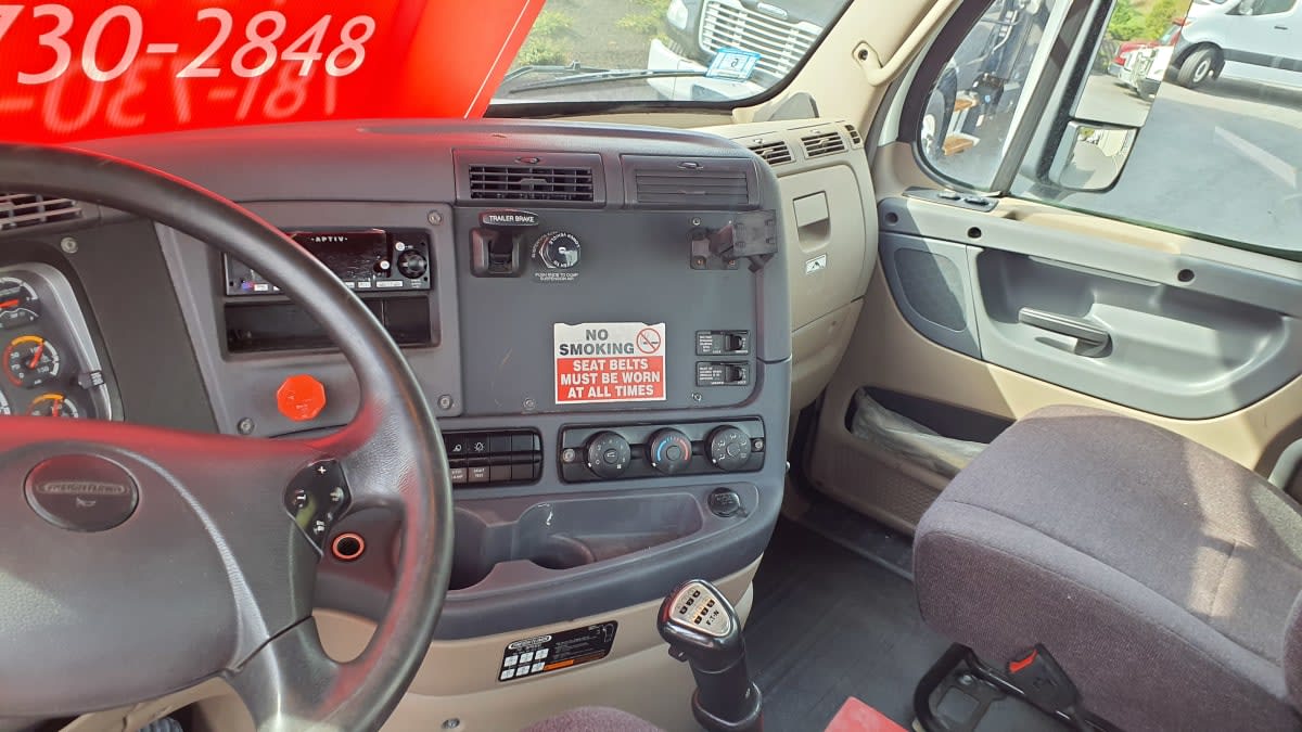 2020 Freightliner/Mercedes CASCADIA 125 290529