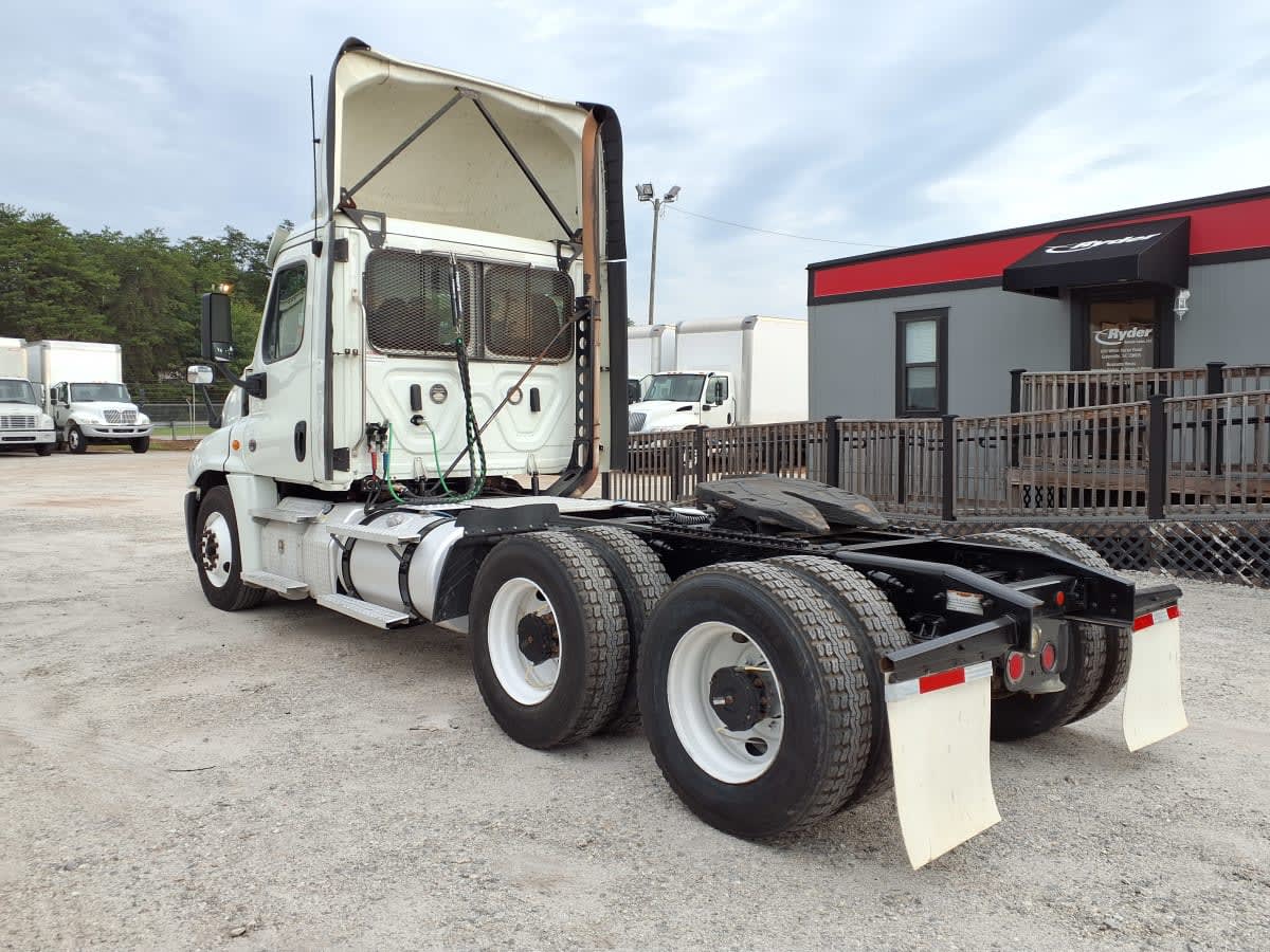 2020 Freightliner/Mercedes CASCADIA 125 290572