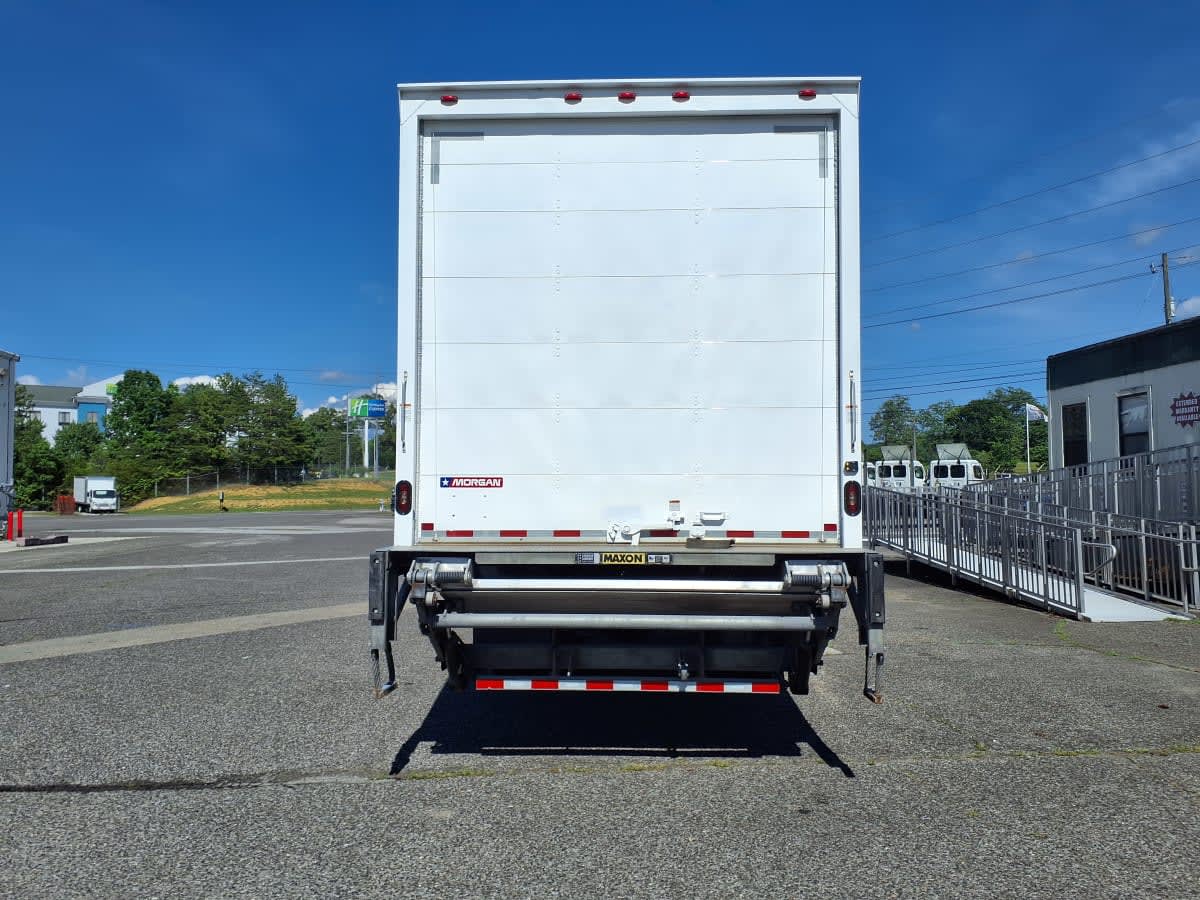 2020 Freightliner/Mercedes M2 106 290588