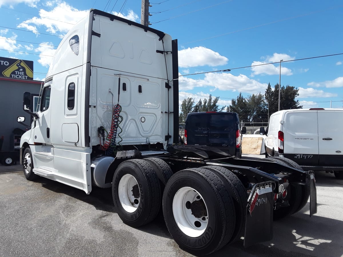 2020 Freightliner/Mercedes NEW CASCADIA PX12664 290741