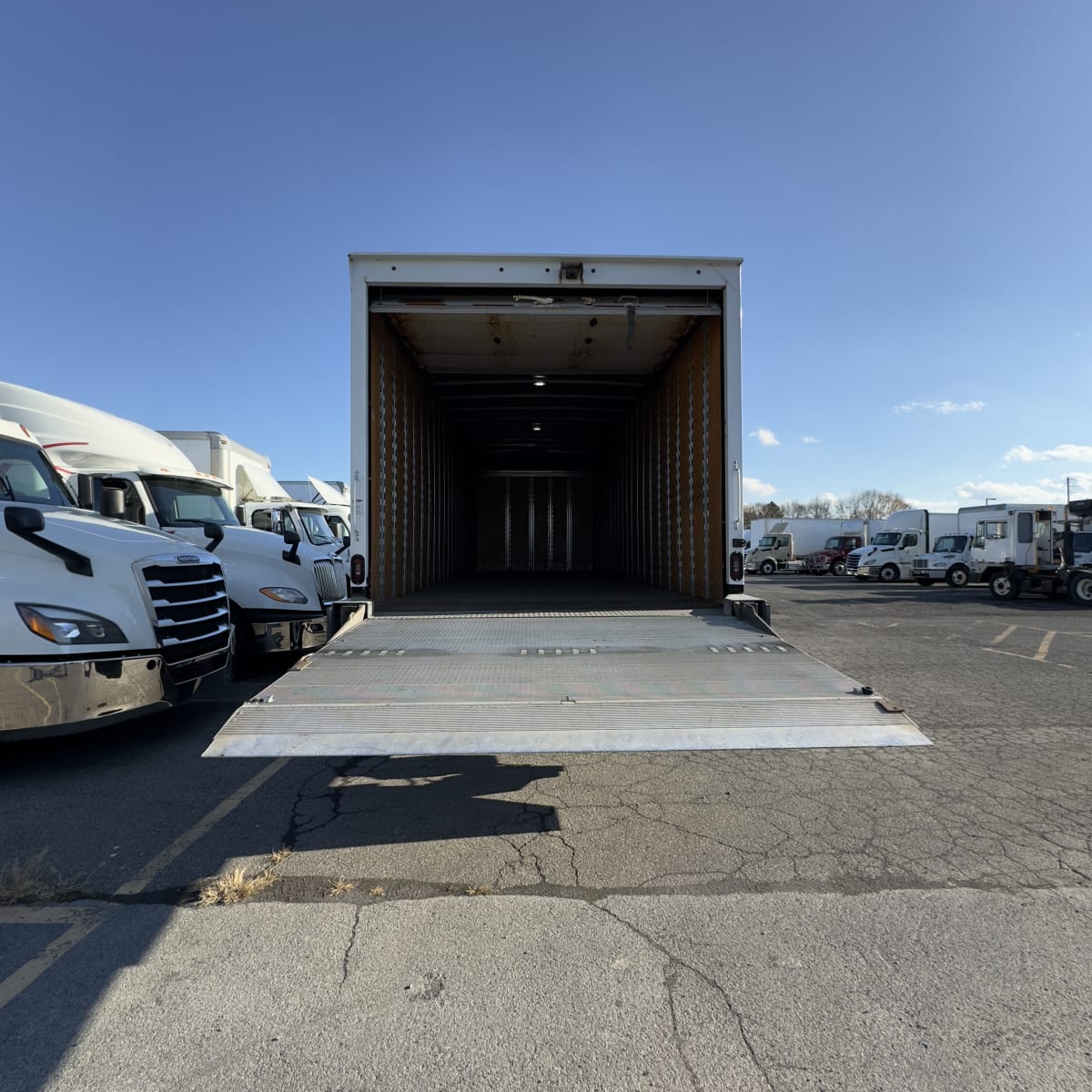 2020 Freightliner/Mercedes M2 106 290810