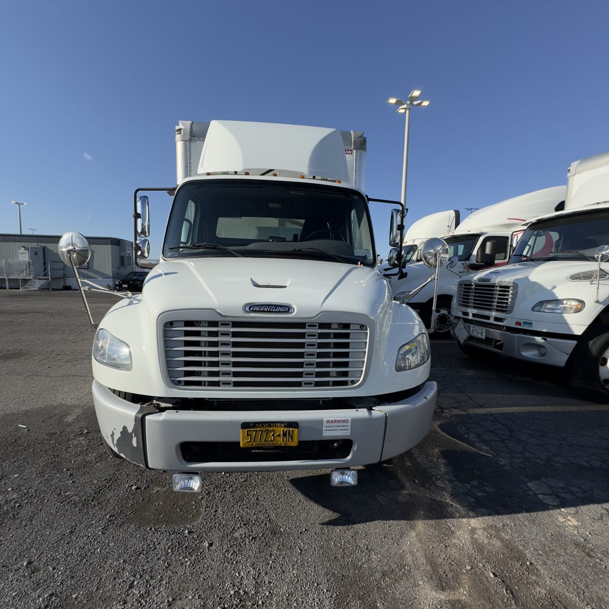 2020 Freightliner/Mercedes M2 106 290810