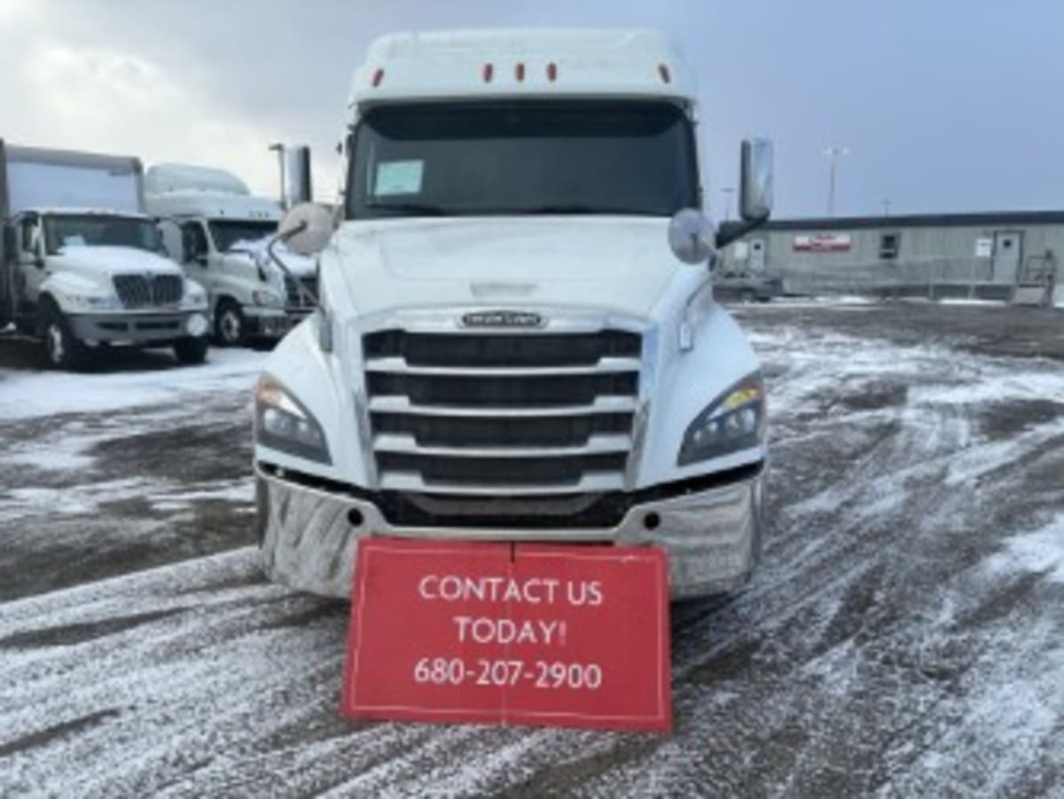 2020 Freightliner - image 2