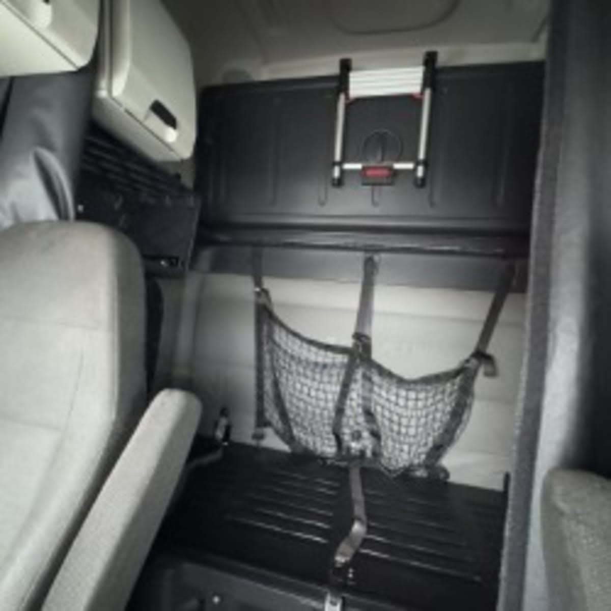 2020 Freightliner - image 8