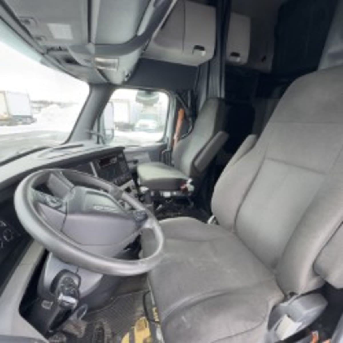 2020 Freightliner - image 7