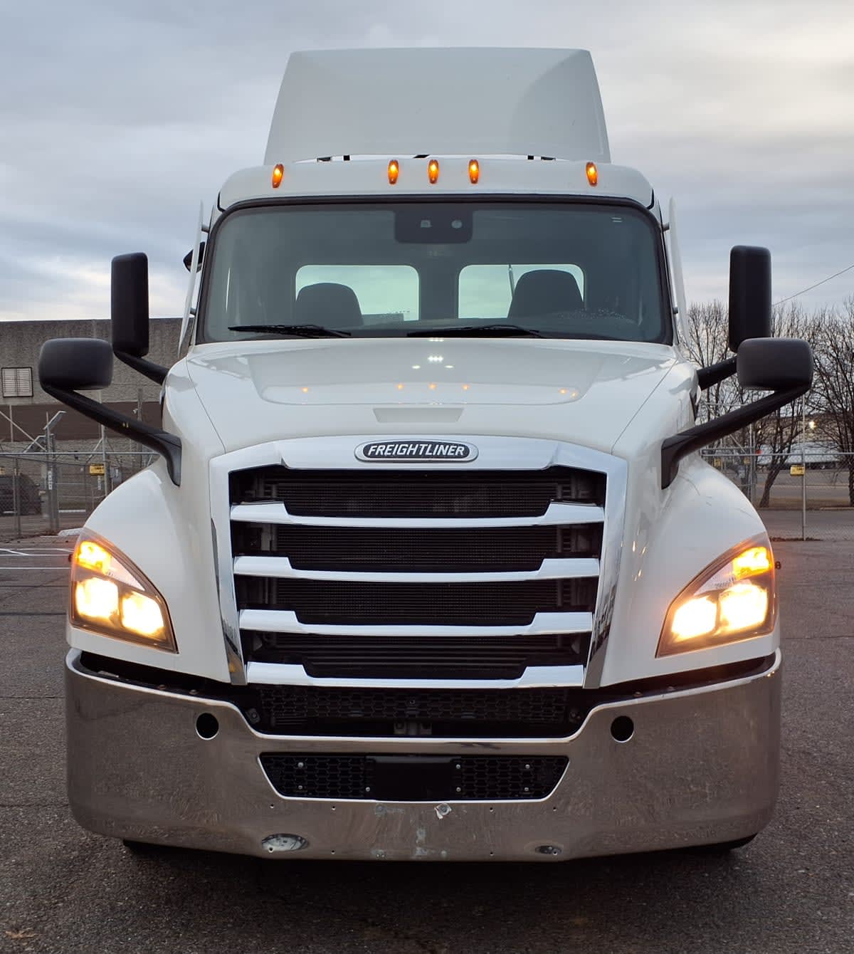 2020 Freightliner - image 2