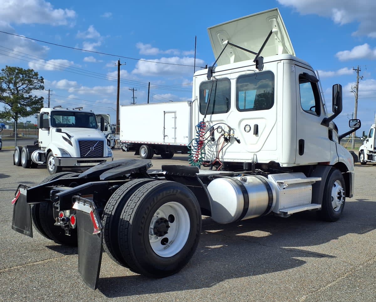 2020 Freightliner/Mercedes NEW CASCADIA 116 291004
