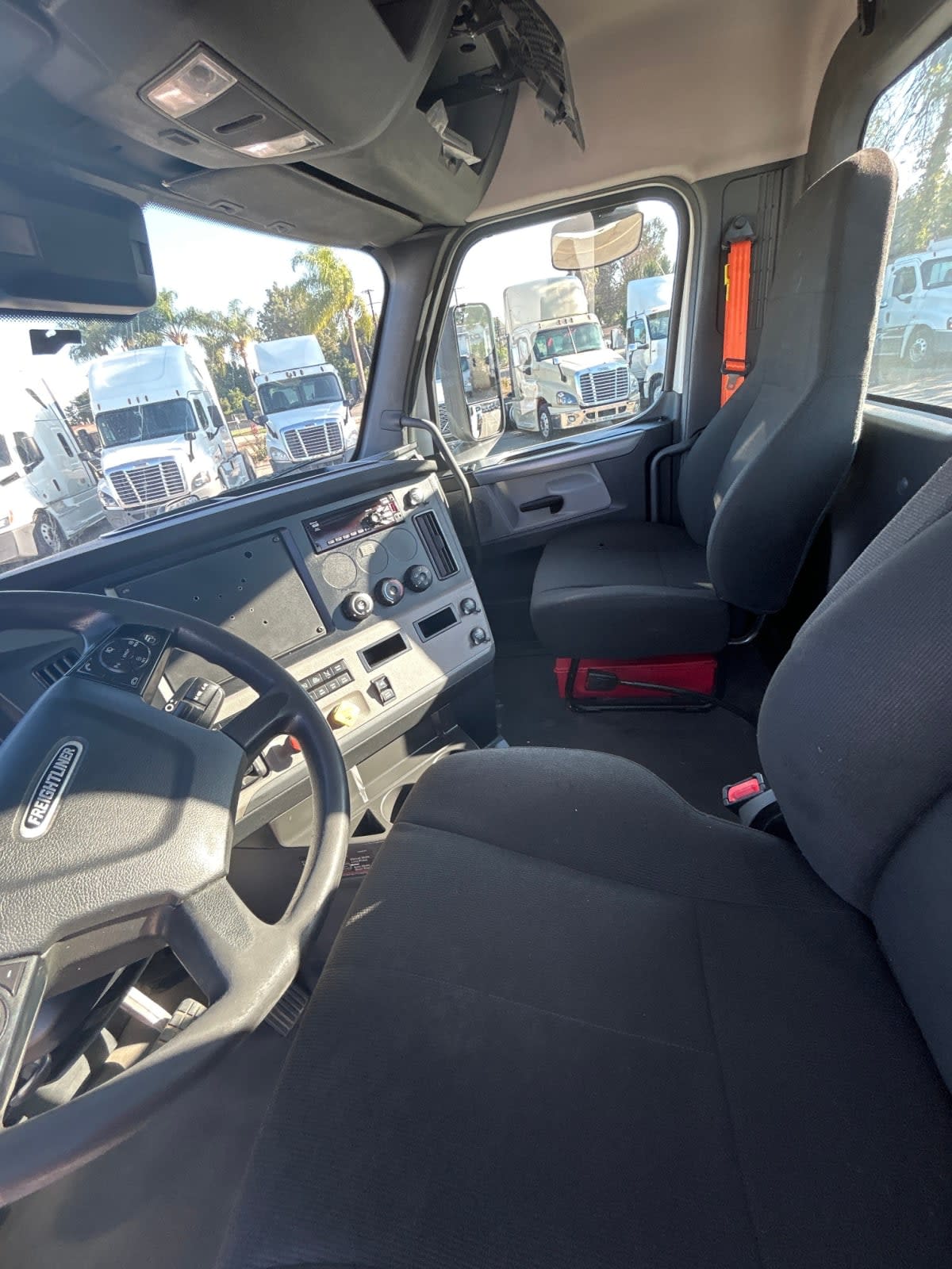 2020 Freightliner/Mercedes NEW CASCADIA 116 291013