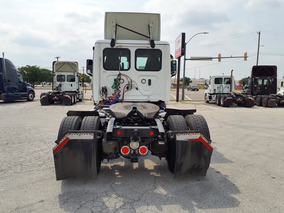 2020 Freightliner - image 5