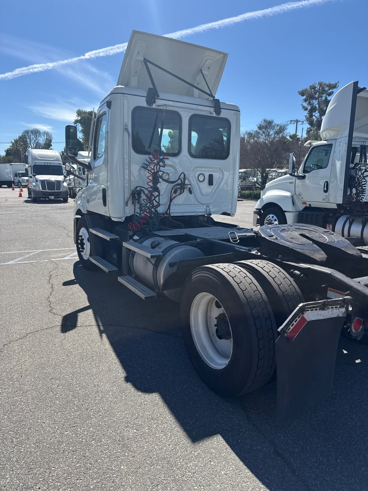 2020 Freightliner - image 6