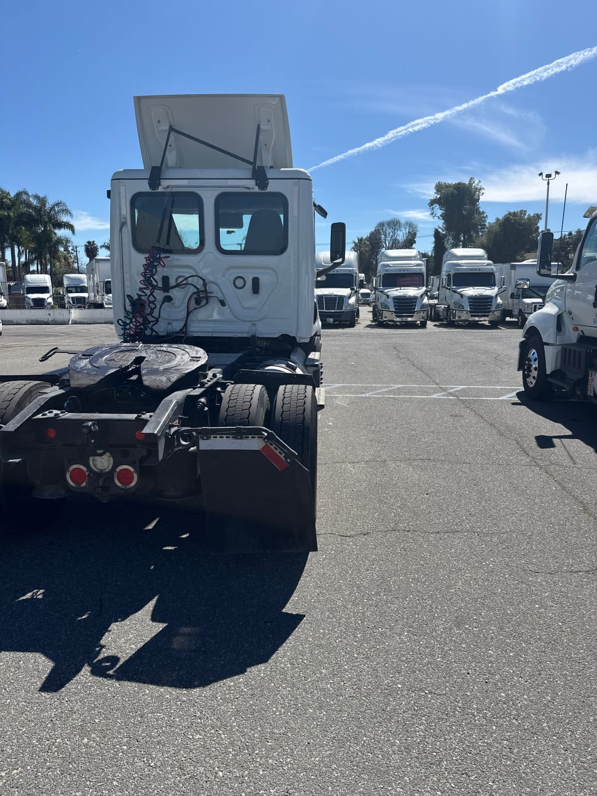 2020 Freightliner - image 4