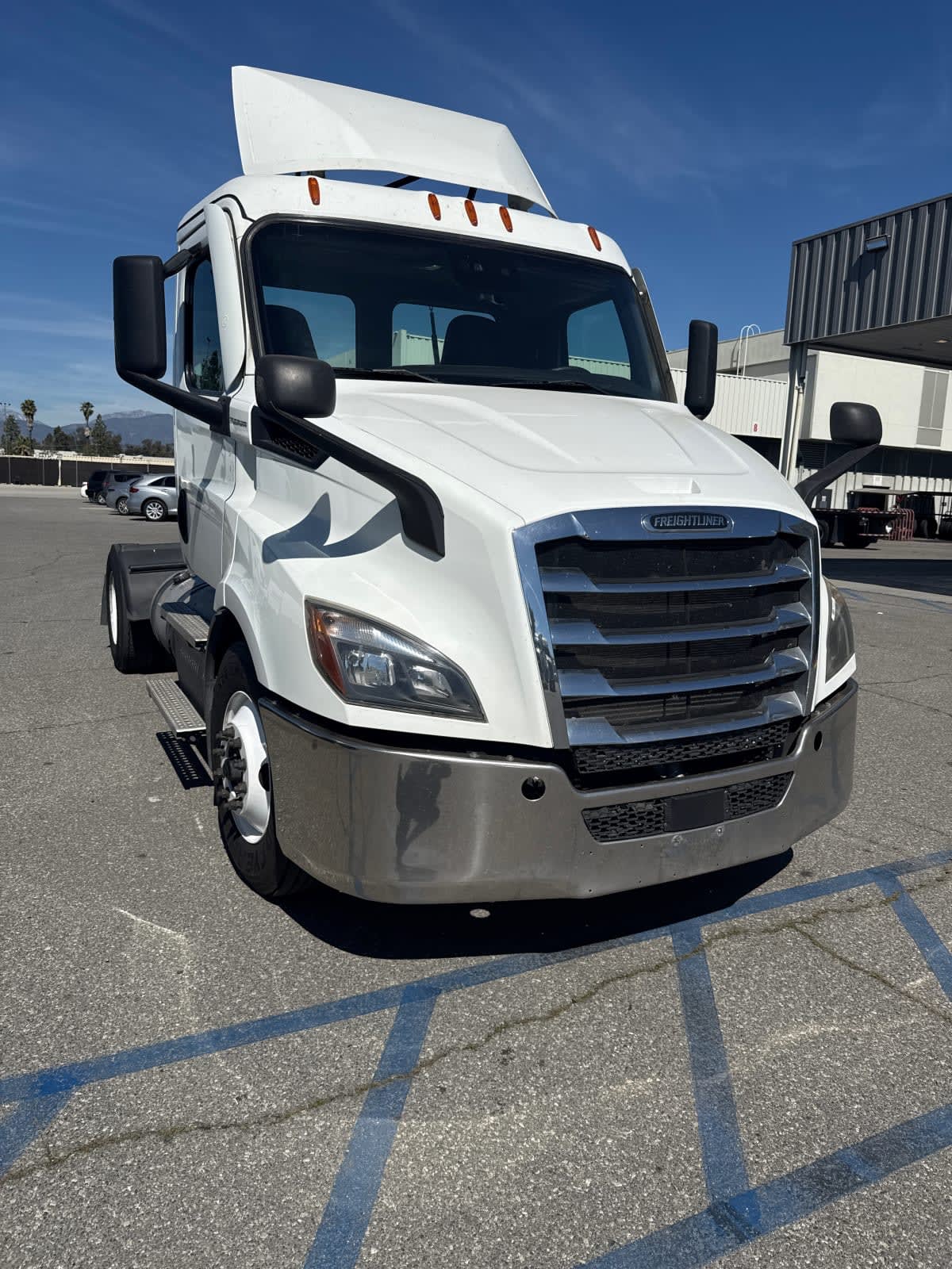 2020 Freightliner - image 3