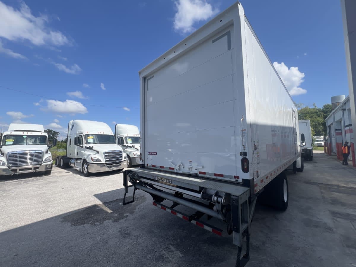 2020 Freightliner M2 106 291079
