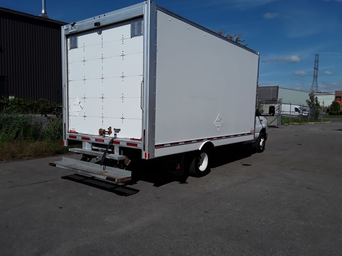 2019 Ford Motor Company E-450 SD CUTAWAY 291557