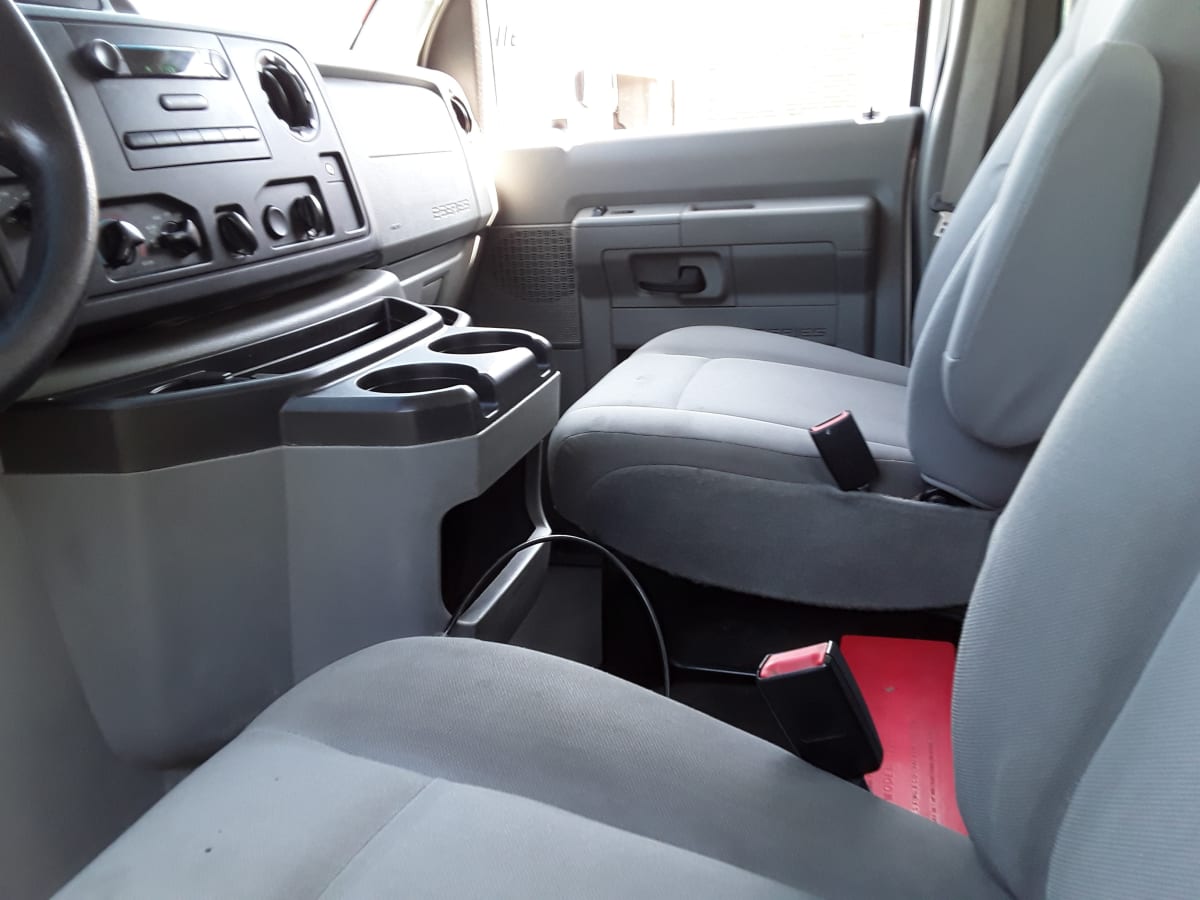 2019 Ford Motor Company E-450 SD CUTAWAY 291557