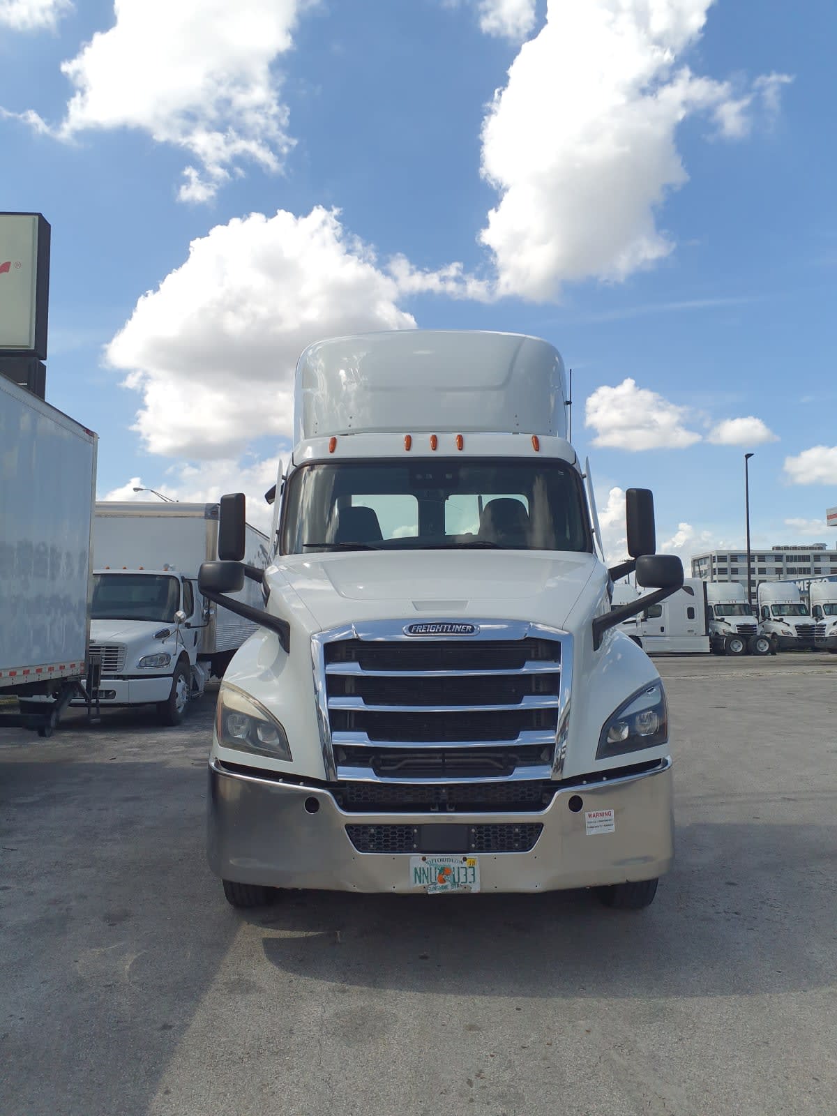 2020 Freightliner - image 2