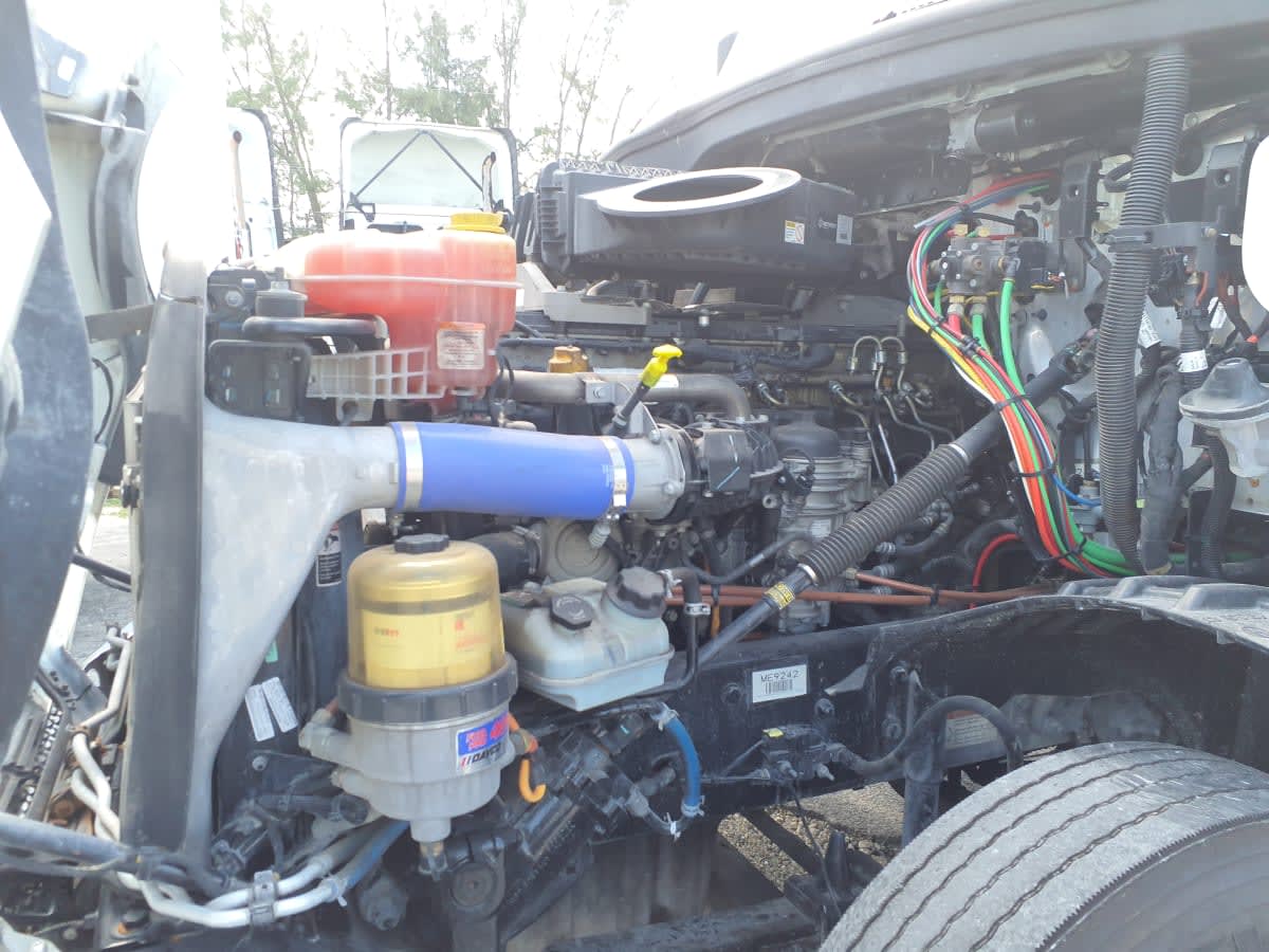 2020 Freightliner - image 8