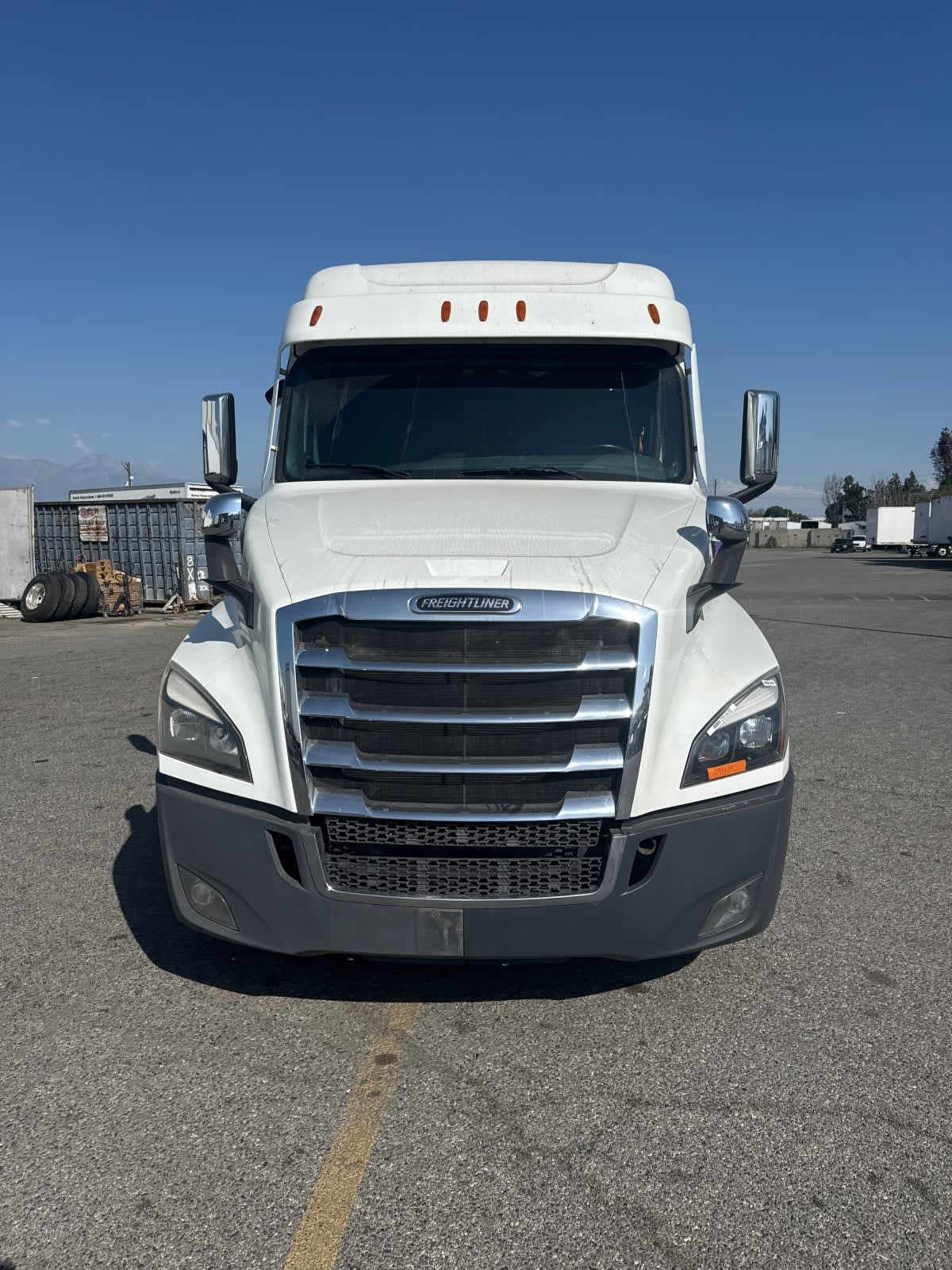 2020 Freightliner - image 2